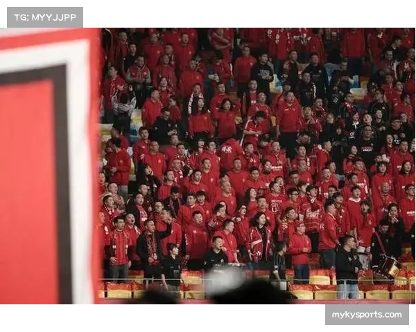 成都蓉城茹萨索罗金构筑中场屏障 新援体系解放罗慕洛进攻才华